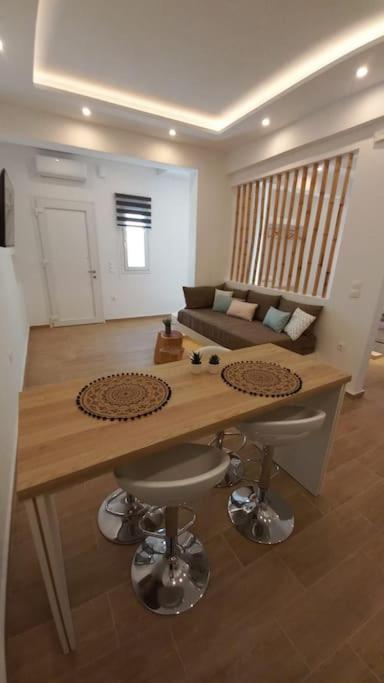 Deja Vu Ευχάριστο Σπίτι Στο Κέντρο Του Νησιού Ίου Apartman Íosz Kültér fotó